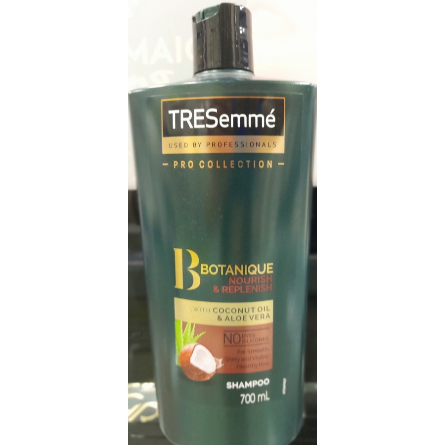 Tresemme Shampoo 700ml 8710447223468